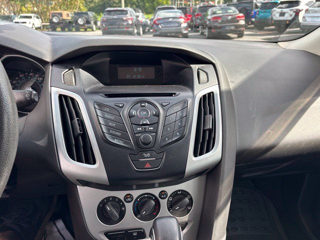 Used 2012 Ford Focus SE FWD image 14