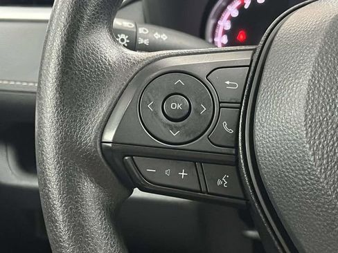 Used 2024 Toyota RAV4 XLE image 25