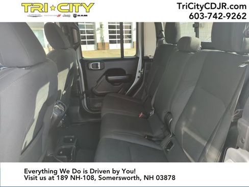 Used 2020 Jeep Gladiator Sport w/ Quick Order Package 24S image 33