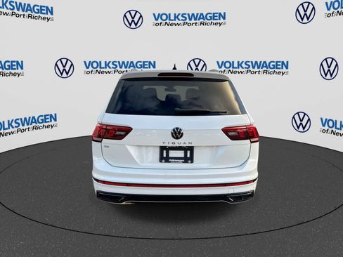 Used 2023 Volkswagen Tiguan SE R-Line FWD image 13