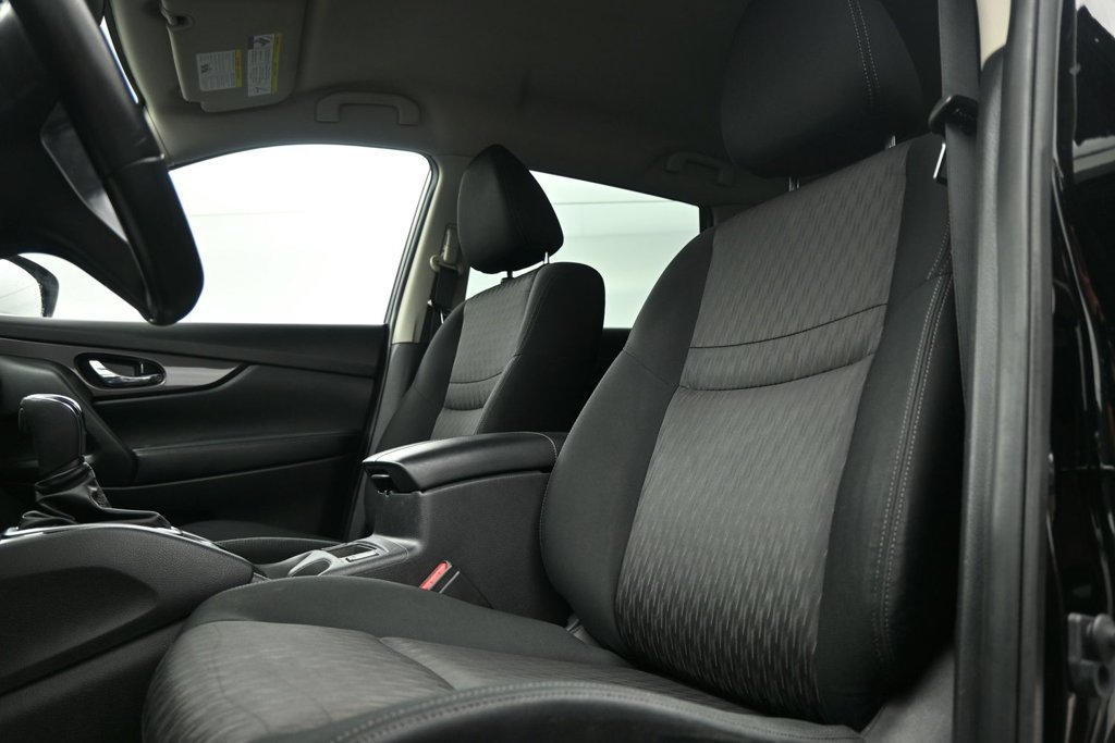 Used 2019 Nissan Rogue SV AWD/4WD image 15