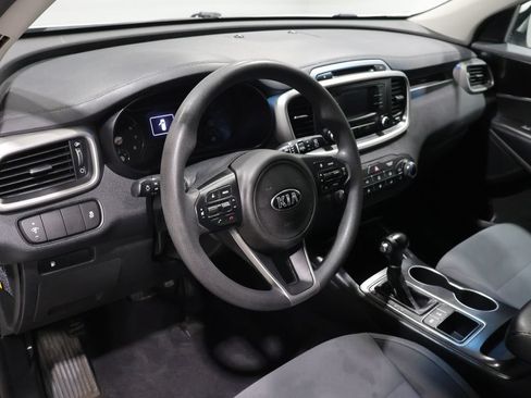 Used 2018 Kia Sorento LX AWD/4WD image 14