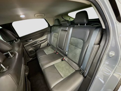 Used 2024 Nissan Ariya AWD image 29