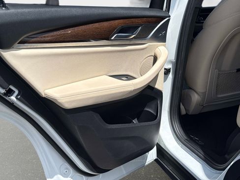 Used 2021 BMW X3 sDrive30i w/ Premium Package image 14