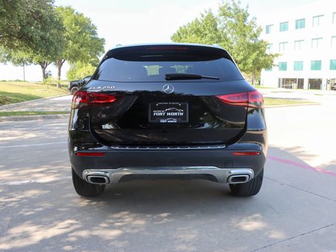 Used 2021 Mercedes-Benz GLA 250 w/ Premium Package image 6