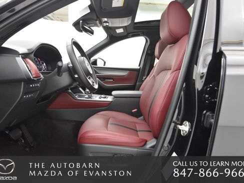 Certified 2025 MAZDA CX-70 Plug-In Hybrid w/ Premium Plus image 28