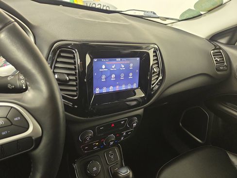 Certified 2021 Jeep Compass Altitude image 22