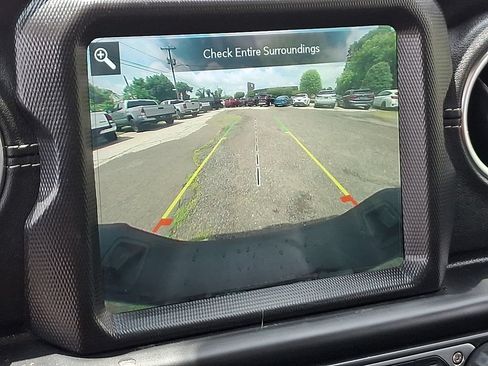 Used 2020 Jeep Gladiator Overland w/ Dual Top Group AWD/4WD image 19