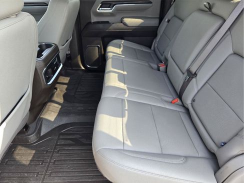 Used 2024 GMC Sierra 1500 SLT RWD image 29