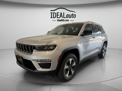 Used 2024 Jeep Grand Cherokee Limited 4xe AWD/4WD image 13