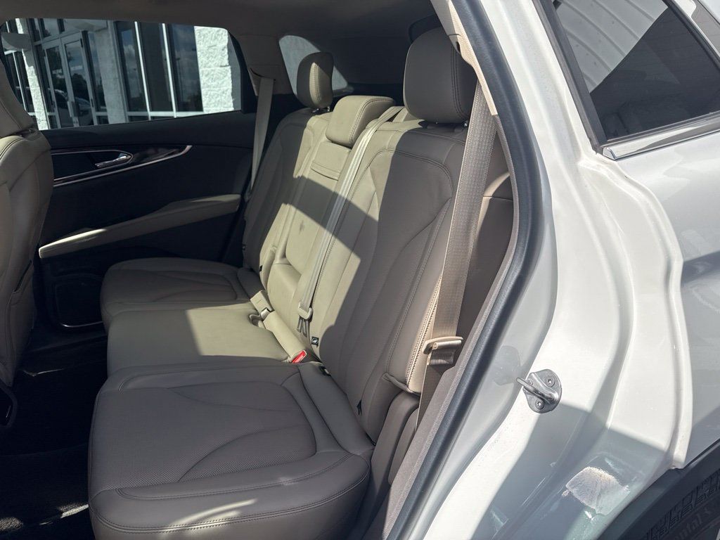 Used 2022 Lincoln Nautilus Reserve AWD/4WD image 15