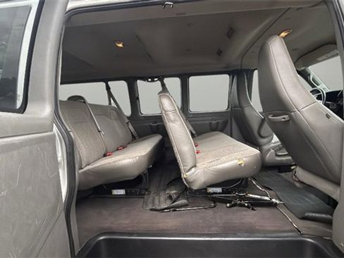 Used 2019 Chevrolet Express 3500 LS image 11