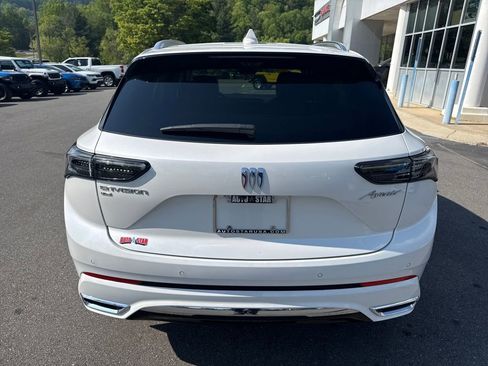 Used 2025 Buick Envision Avenir AWD/4WD image 5