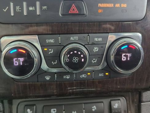 Used 2015 Chevrolet Traverse LT AWD/4WD image 15