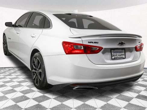 Used 2022 Chevrolet Malibu RS FWD image 16