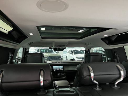 Used 2023 Land Rover Defender 90 X-Dynamic SE AWD/4WD image 23