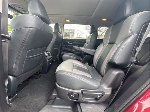 Used 2022 Subaru Ascent Onyx Edition image 13