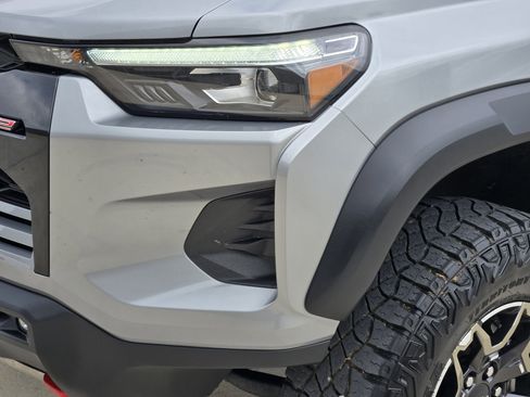 Used 2023 Chevrolet Colorado ZR2 w/ ZR2 Convenience Package III AWD/4WD image 10