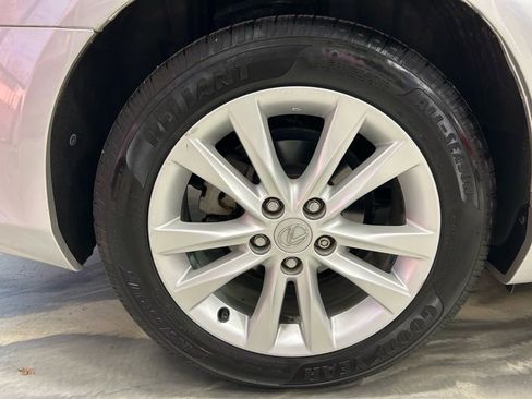 Used 2010 Lexus ES 350 image 17