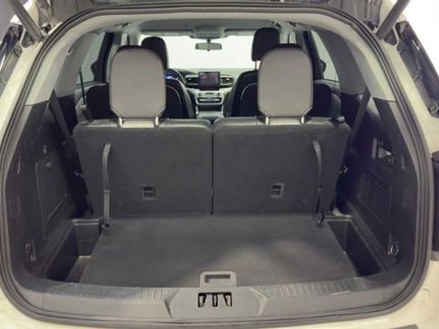 Used 2021 Ford Explorer XLT w/ Equipment Group 202A image 34