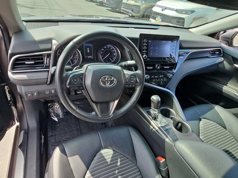 Used 2023 Toyota Camry SE w/ Convenience Package FWD image 15