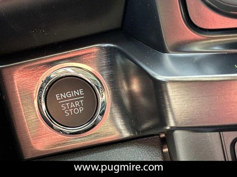 New 2026 Ford F350 Lariat w/ Black Appearance Package image 31