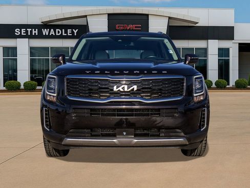 Used 2022 Kia Telluride S image 2