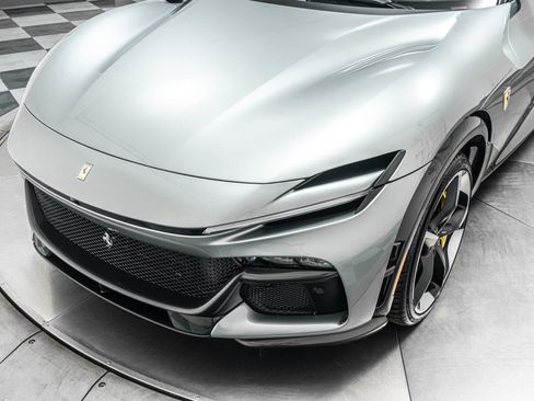 Used 2025 Ferrari Purosangue AWD/4WD image 34