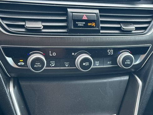 Used 2021 Honda Accord LX image 21
