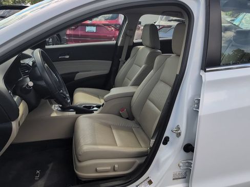 Used 2018 Acura ILX FWD image 12