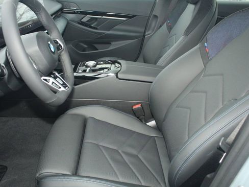 New 2026 BMW 530i w/ M Sport Package image 19