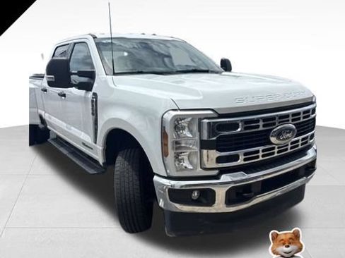 Used 2025 Ford F350 XLT AWD/4WD image 1