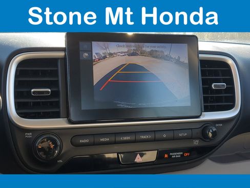 Used 2024 Hyundai Venue SEL image 27