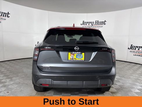 Used 2025 Nissan Kicks SV image 6