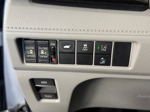 Used 2018 Honda Odyssey EX-L image 14