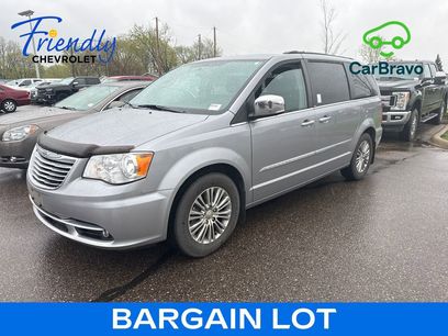 Used 2014 Chrysler Town & Country Touring-L w/ Driver Convenience Group
