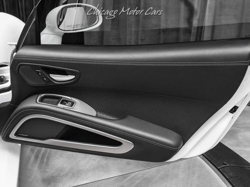 Used 2013 SRT Viper GTS w/ GTS Laguna Interior Pkg image 24