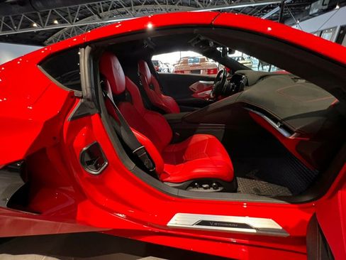 Used 2021 Chevrolet Corvette Stingray Premium Cpe w/ Z51 Performance Package image 12