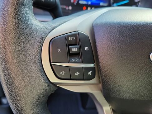Used 2023 Ford Explorer XLT w/ Equipment Group 202A RWD image 24