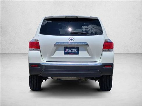 Used 2012 Toyota Highlander FWD image 7