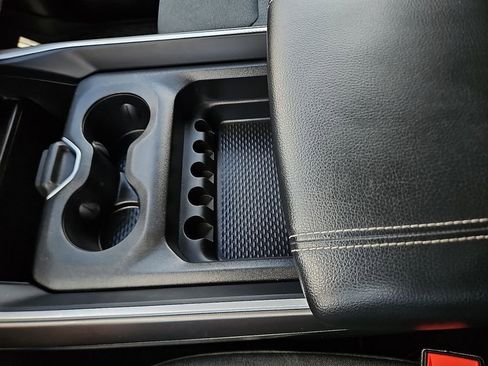 Used 2021 RAM 1500 Big Horn image 28