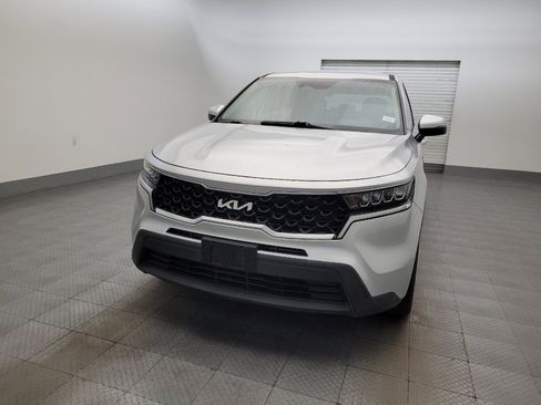 Used 2022 Kia Sorento LX FWD image 15