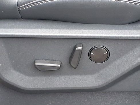 New 2026 Ford Expedition Max Platinum AWD/4WD image 18