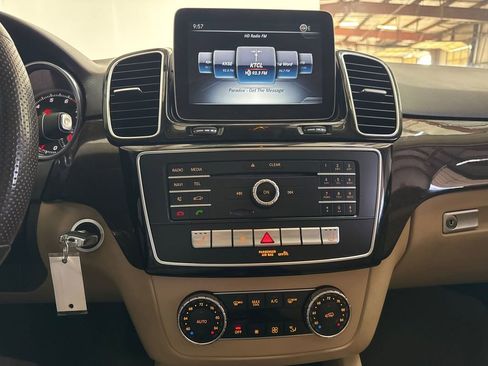 Used 2018 Mercedes-Benz GLE 350 4MATIC image 16