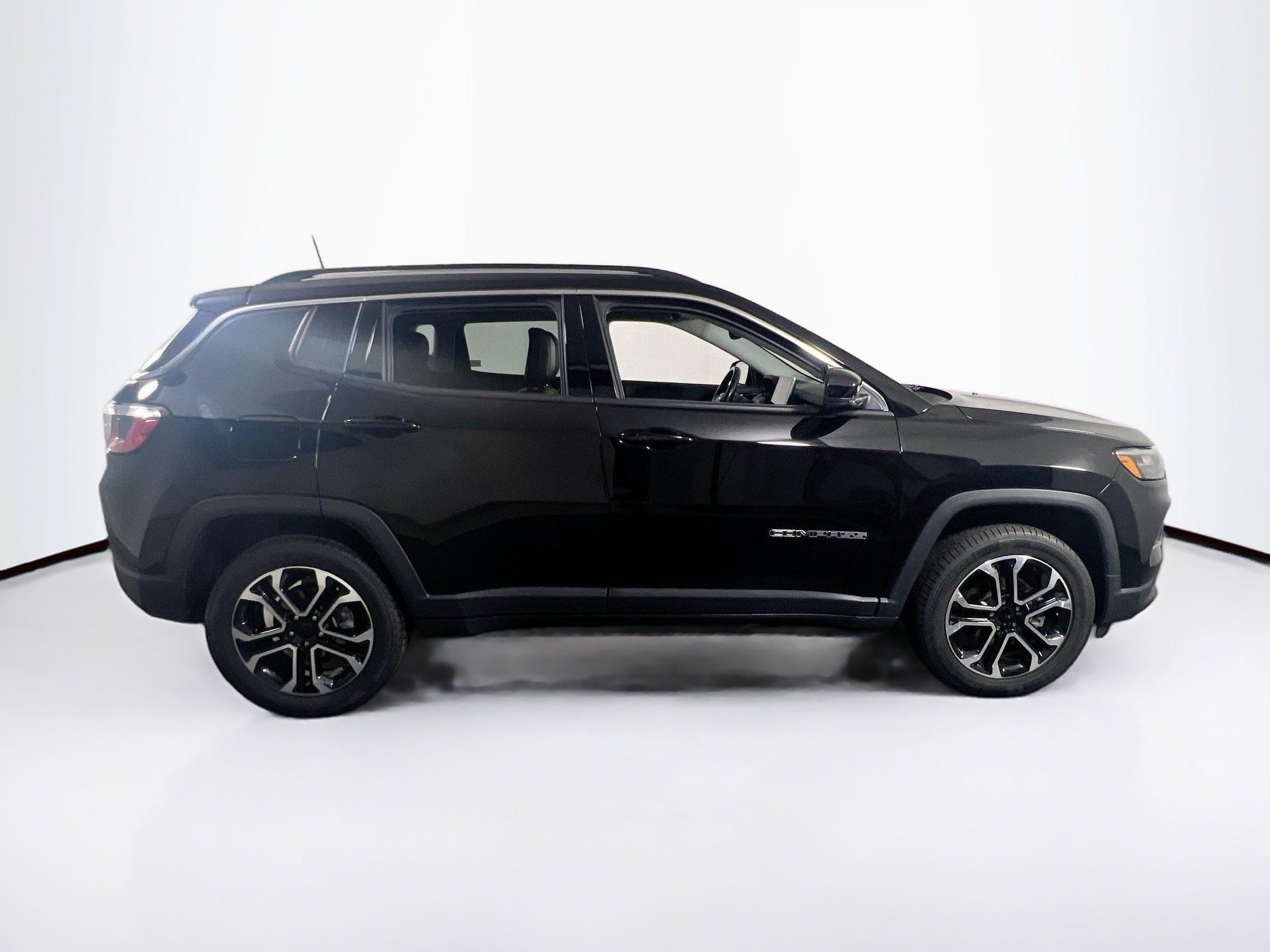 Used 2022 Jeep Compass Limited AWD/4WD image 4