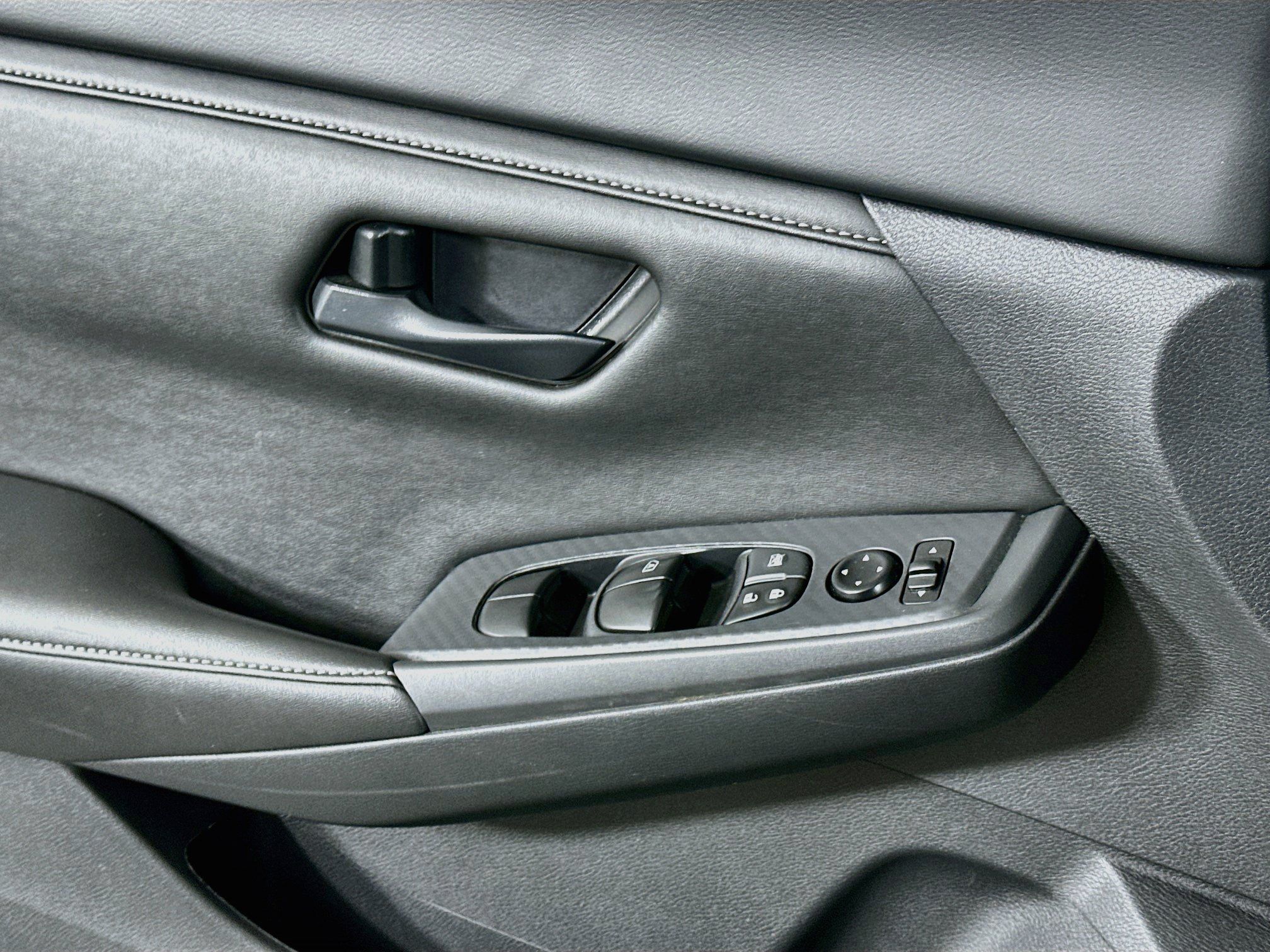 Used 2025 Nissan Sentra S FWD image 15