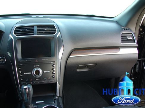 Used 2019 Ford Explorer Limited w/ Ford Safe & Smart Package AWD/4WD image 20