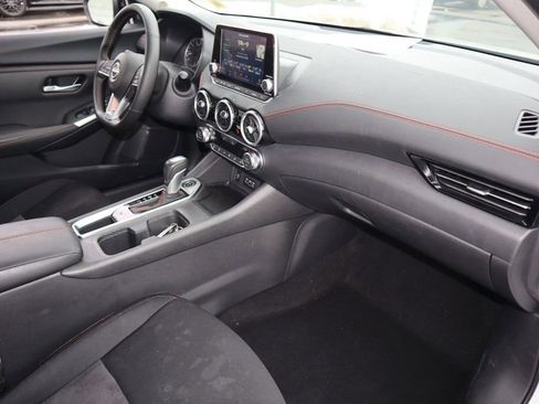 Certified 2025 Nissan Sentra SR image 24