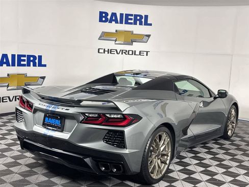 Used 2023 Chevrolet Corvette Stingray Premium Conv w/ Z51 Performance Package RWD image 5