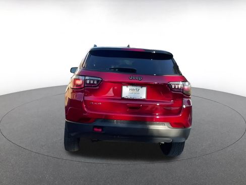 Used 2025 Jeep Compass Trailhawk image 16